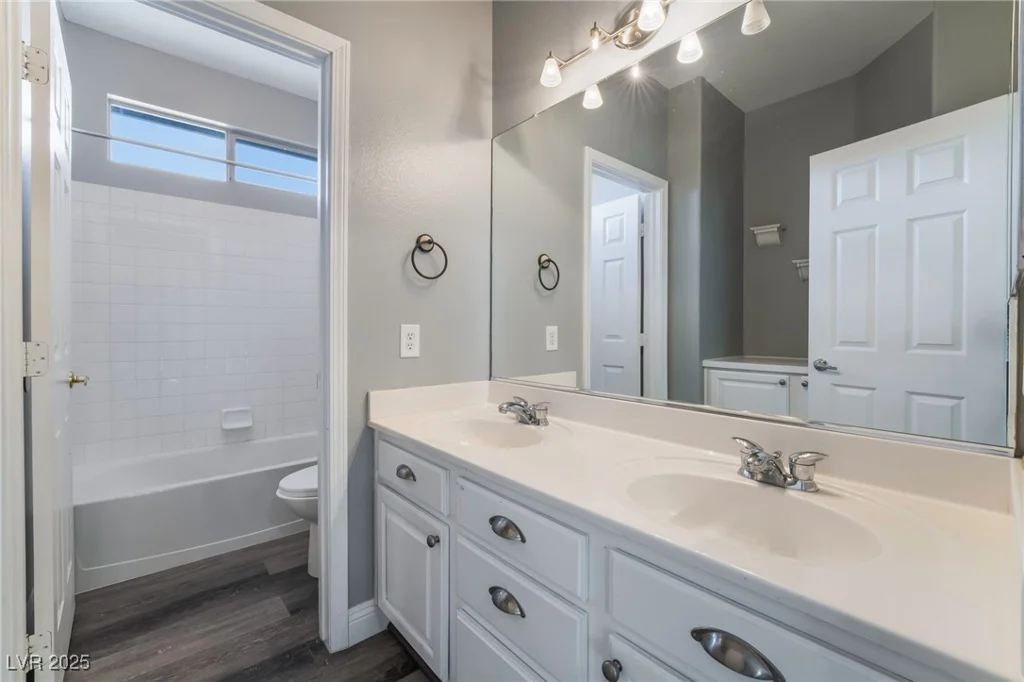 6010 Garthmore, Las Vegas, NV 89141