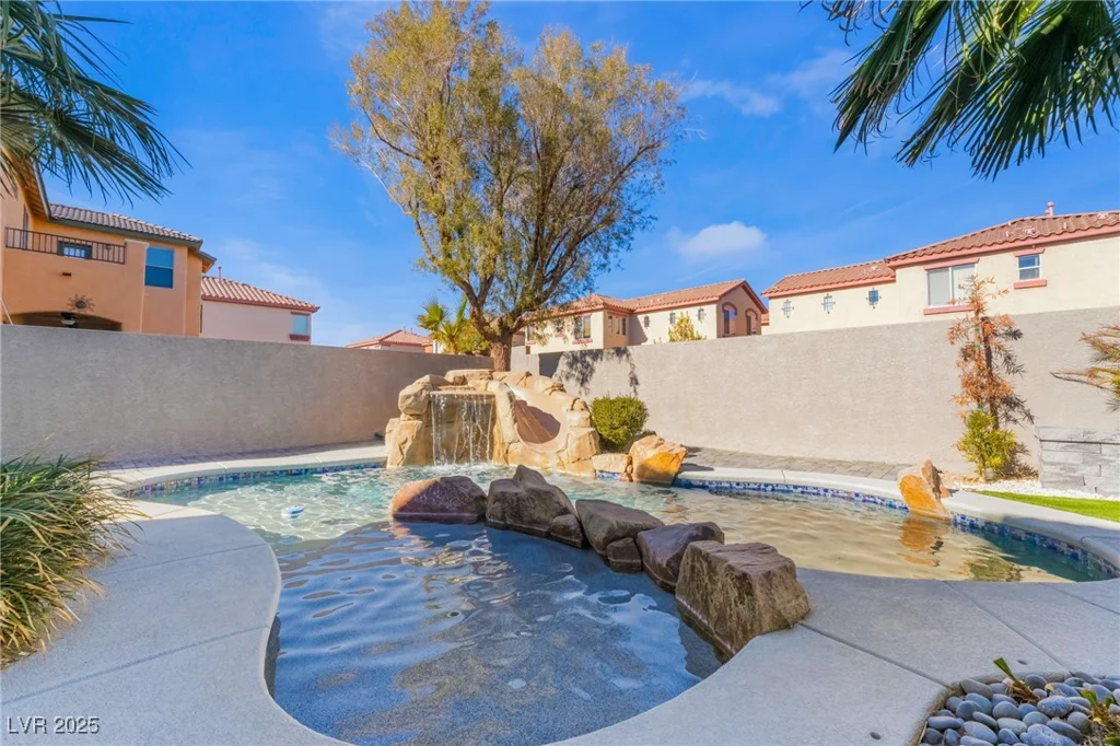 6010 Garthmore, Las Vegas, NV 89141