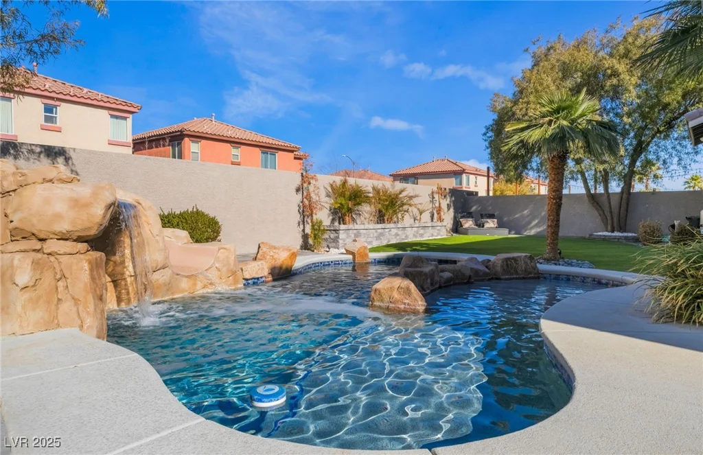 6010 Garthmore, Las Vegas, NV 89141
