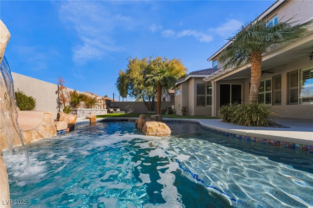 6010 Garthmore, Las Vegas, NV 89141