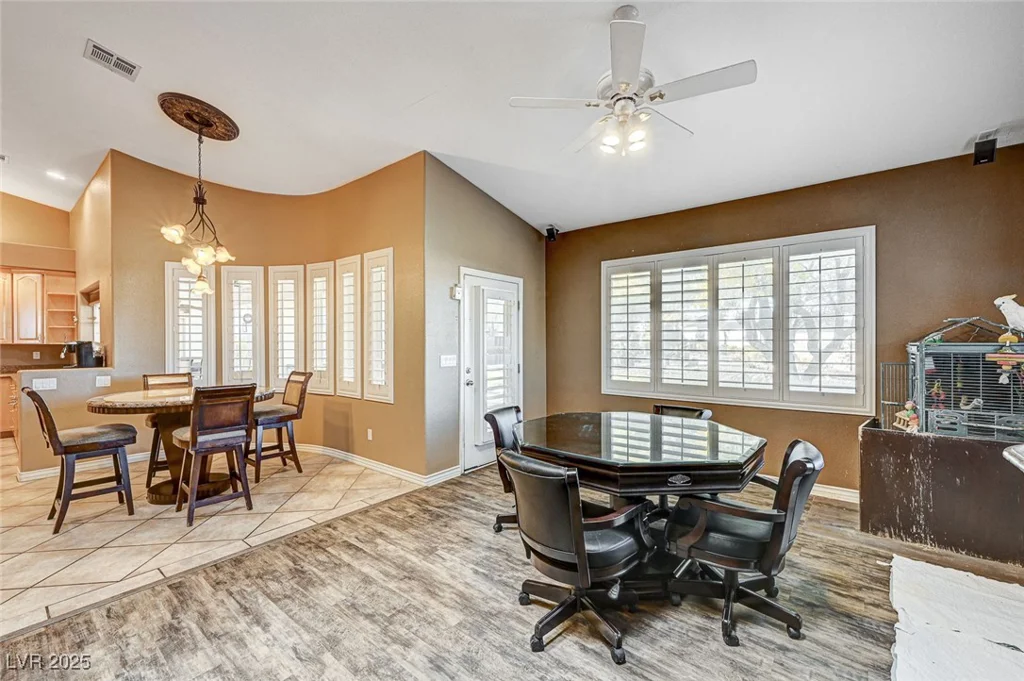 7015 Jensen, Las Vegas, NV 89149