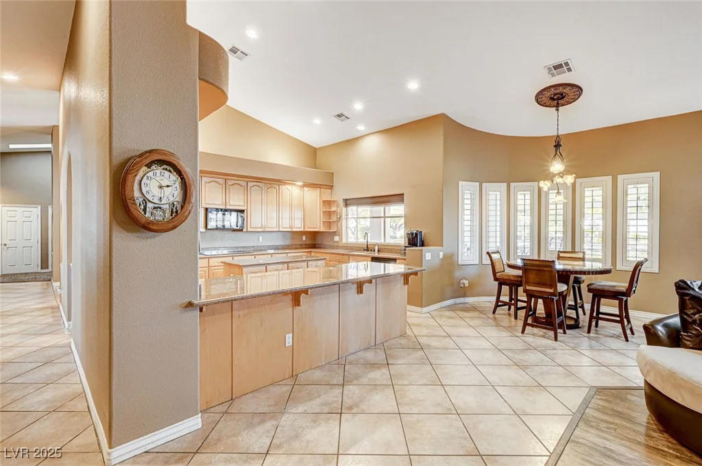7015 Jensen, Las Vegas, NV 89149