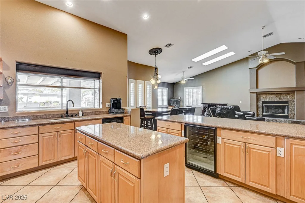 7015 Jensen, Las Vegas, NV 89149