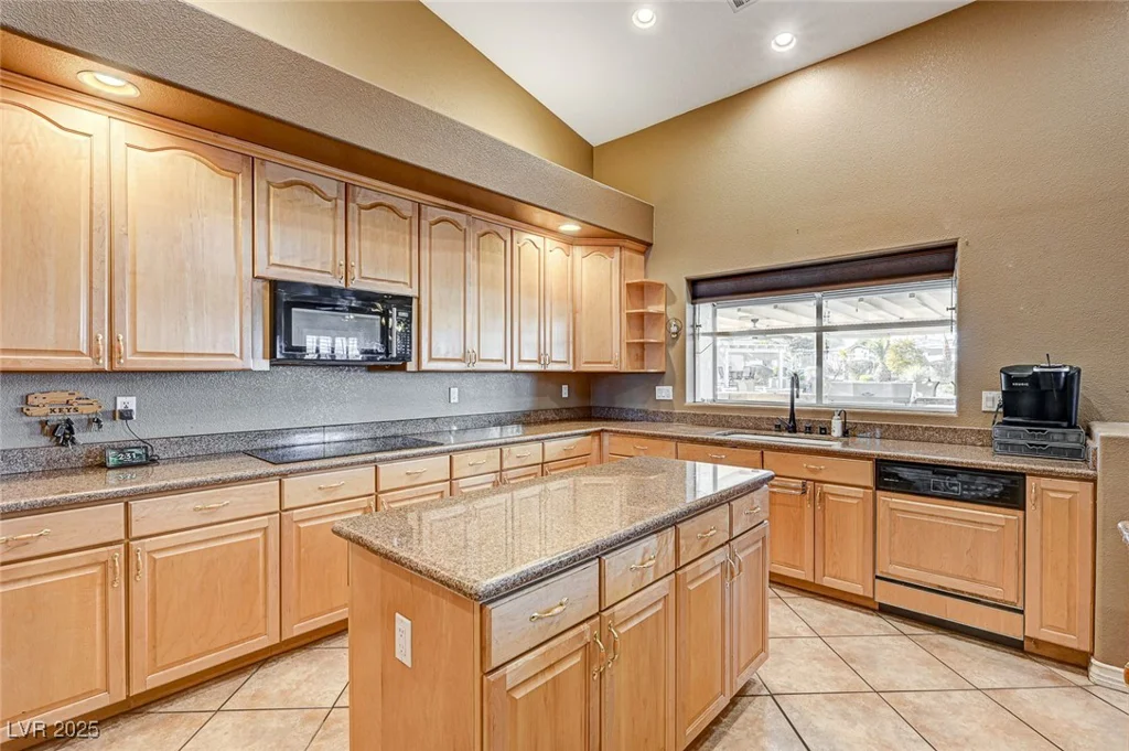 7015 Jensen, Las Vegas, NV 89149