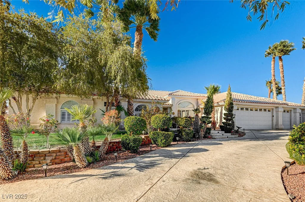 7015 Jensen, Las Vegas, NV 89149