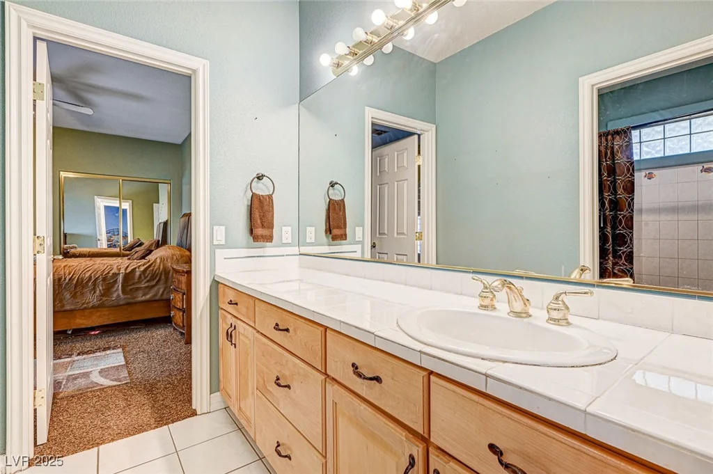 7015 Jensen, Las Vegas, NV 89149