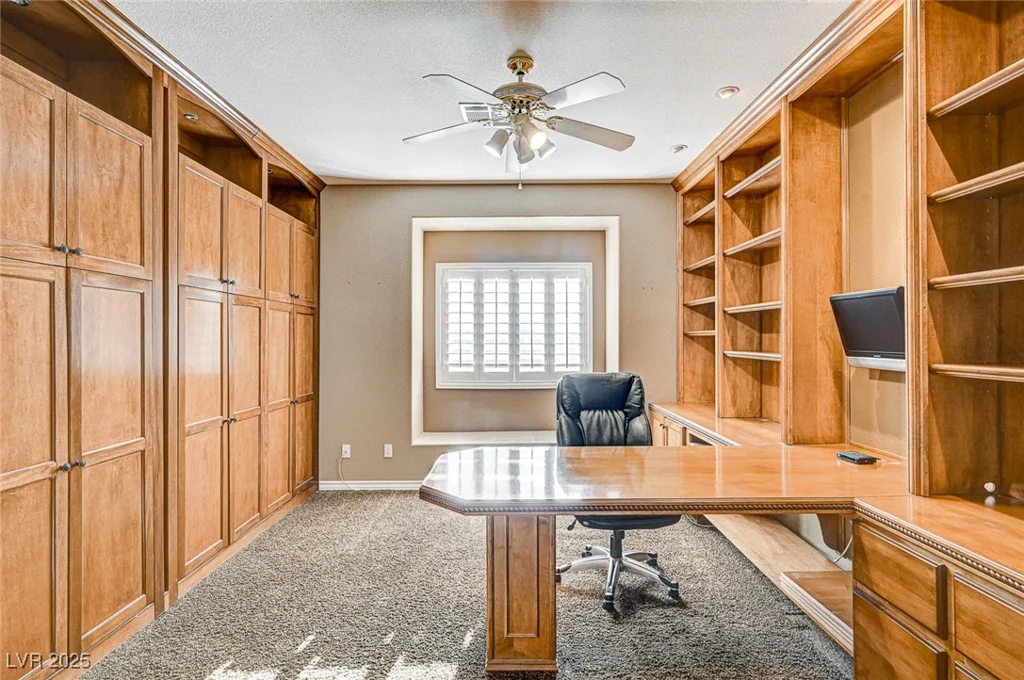 7015 Jensen, Las Vegas, NV 89149