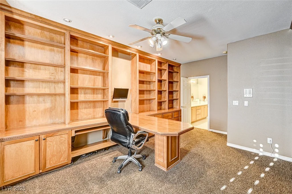7015 Jensen, Las Vegas, NV 89149