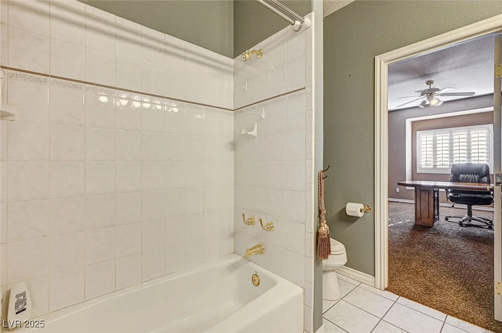 7015 Jensen, Las Vegas, NV 89149