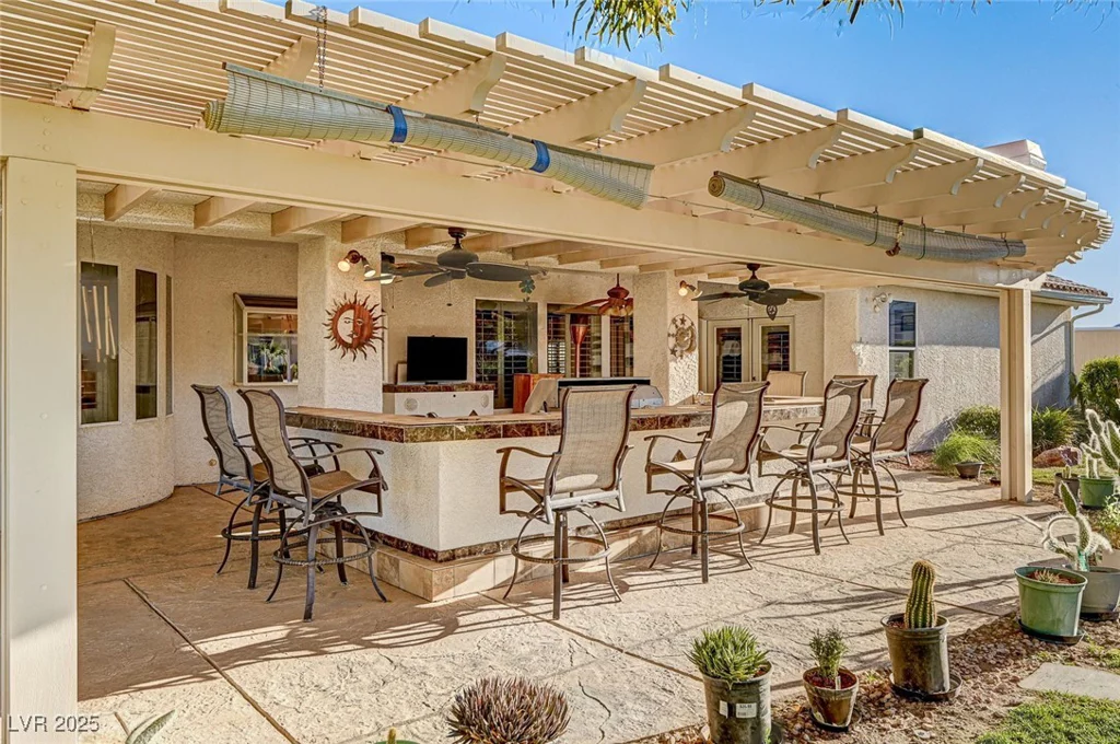 7015 Jensen, Las Vegas, NV 89149