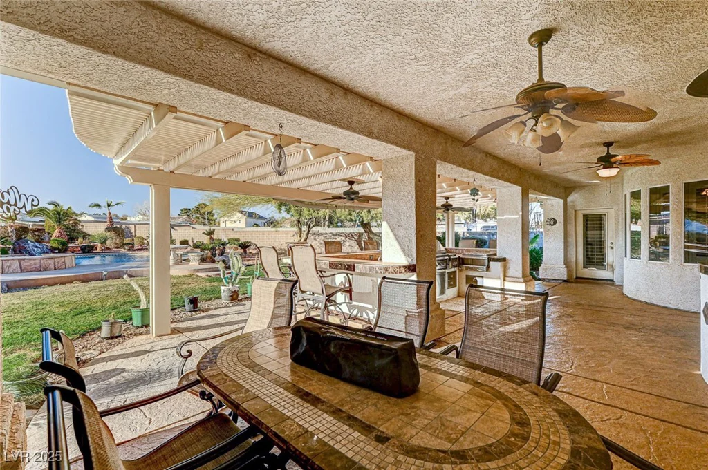 7015 Jensen, Las Vegas, NV 89149