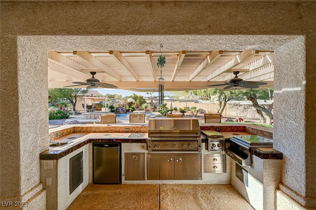 7015 Jensen, Las Vegas, NV 89149