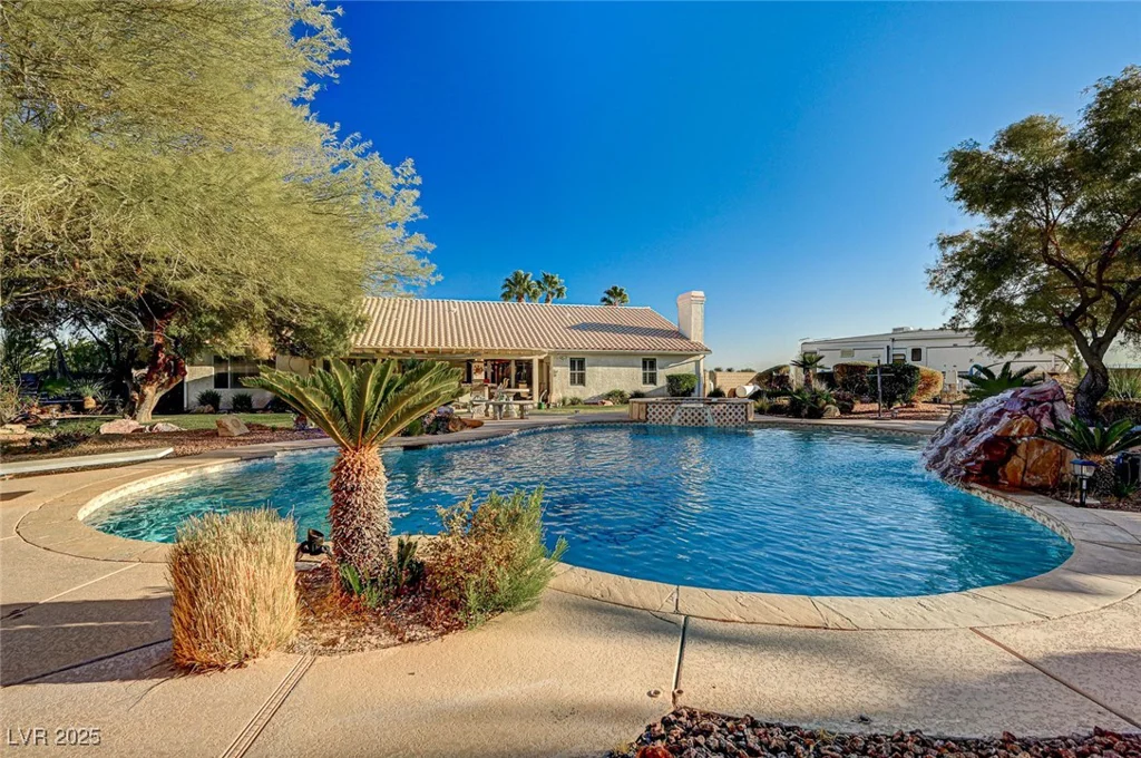 7015 Jensen, Las Vegas, NV 89149