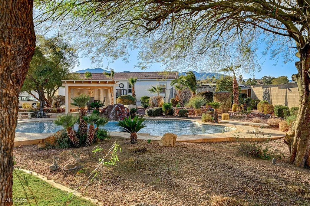 7015 Jensen, Las Vegas, NV 89149