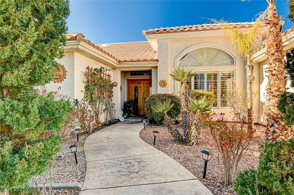 7015 Jensen, Las Vegas, NV 89149