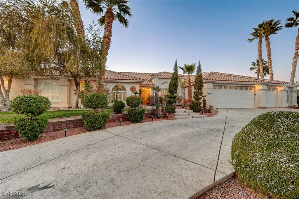 7015 Jensen, Las Vegas, NV 89149