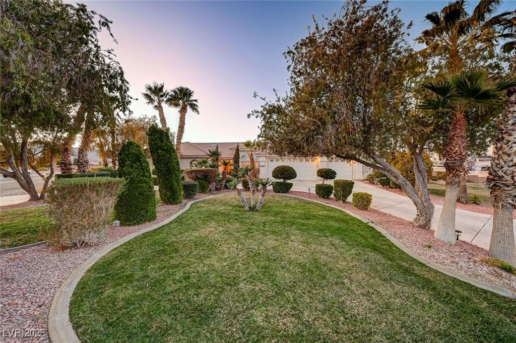 7015 Jensen, Las Vegas, NV 89149