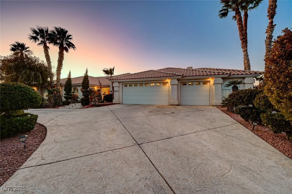7015 Jensen, Las Vegas, NV 89149