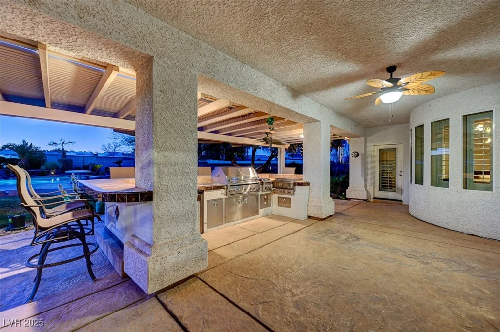 7015 Jensen, Las Vegas, NV 89149