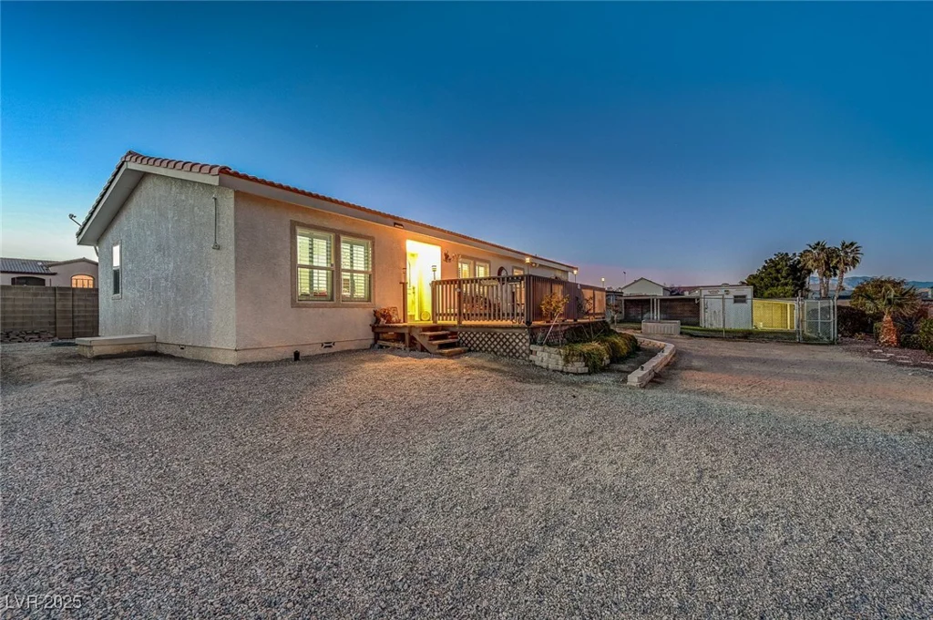 7015 Jensen, Las Vegas, NV 89149