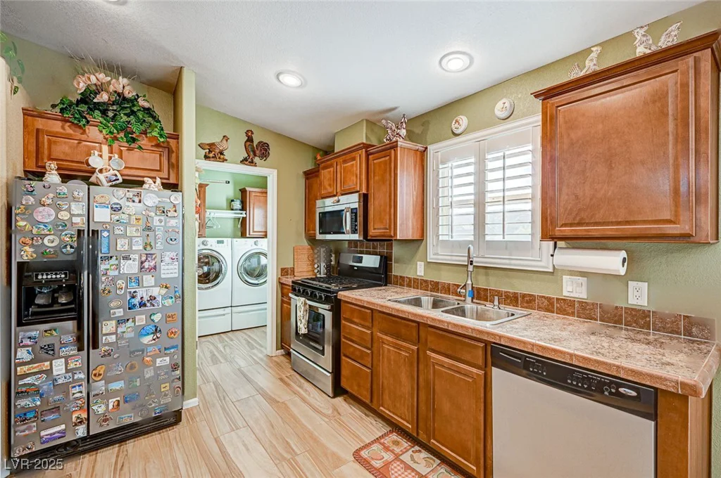7015 Jensen, Las Vegas, NV 89149