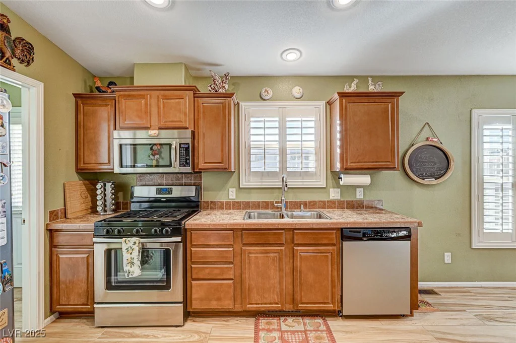 7015 Jensen, Las Vegas, NV 89149