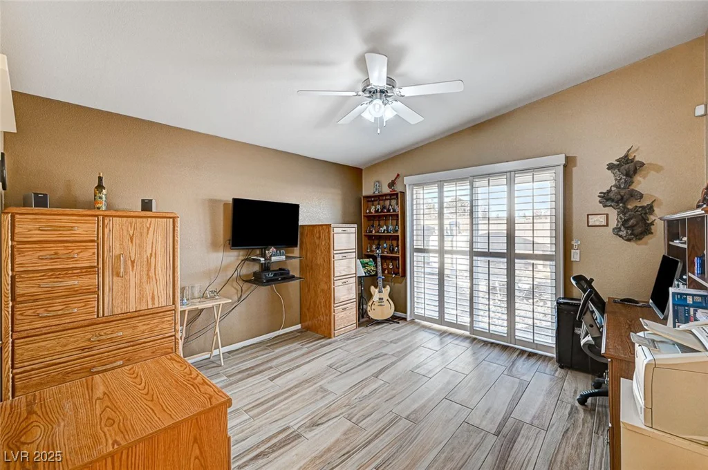 7015 Jensen, Las Vegas, NV 89149