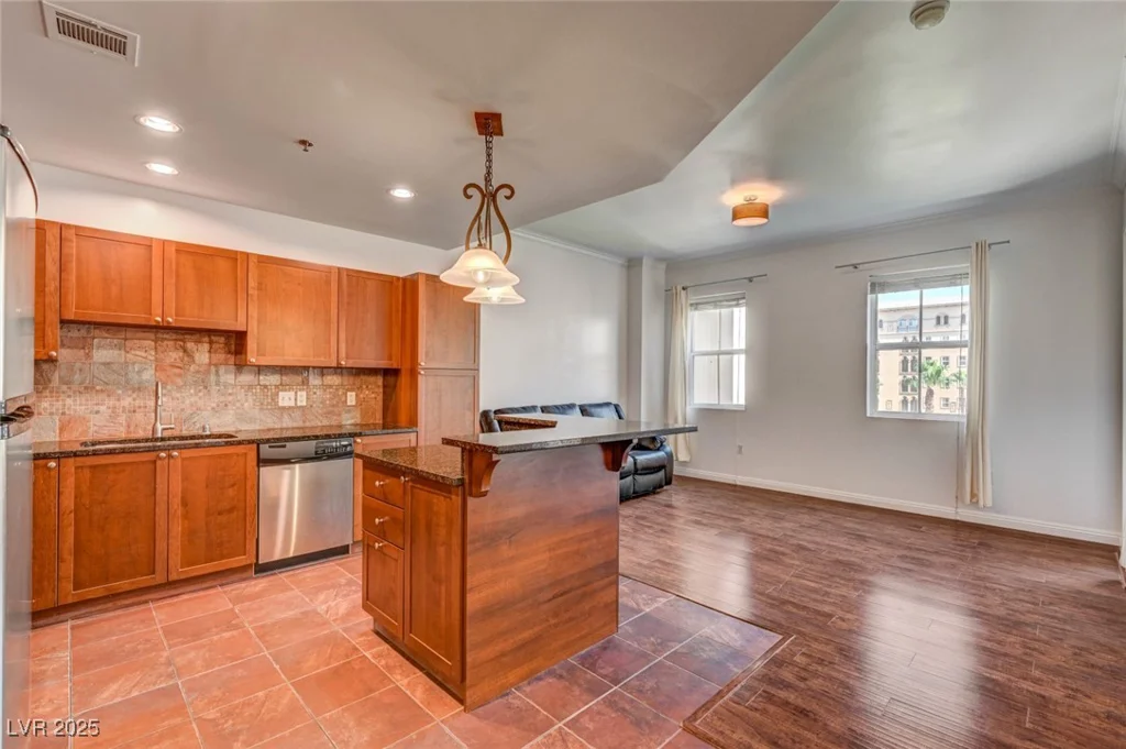 2455 Serene, Las Vegas, NV 89123