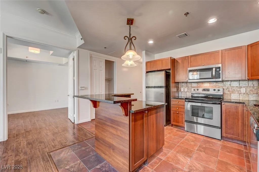 2455 Serene, Las Vegas, NV 89123