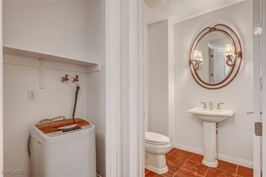 2455 Serene, Las Vegas, NV 89123
