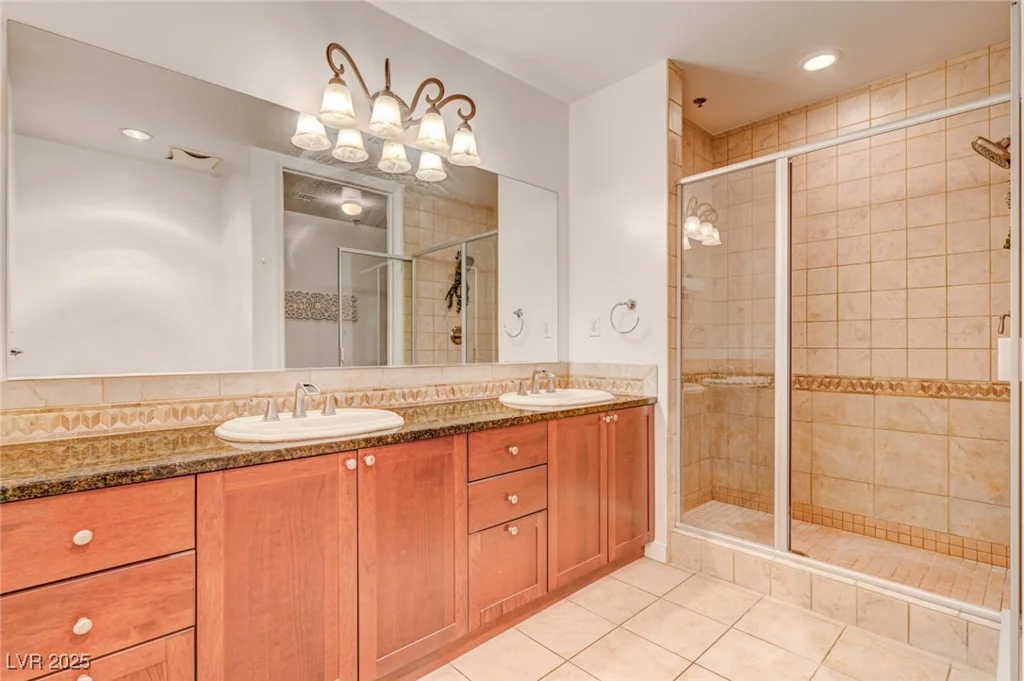 2455 Serene, Las Vegas, NV 89123