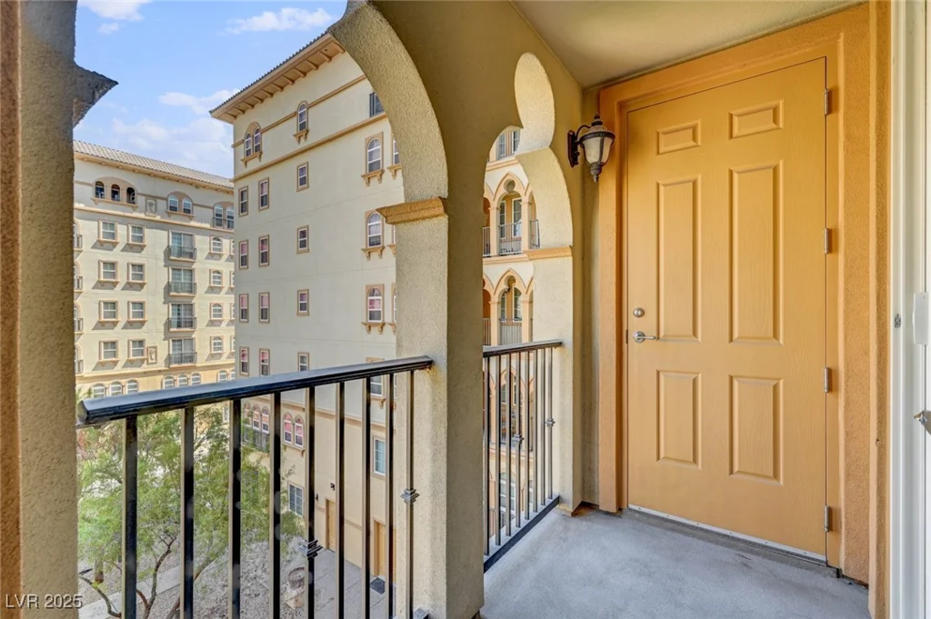 2455 Serene, Las Vegas, NV 89123
