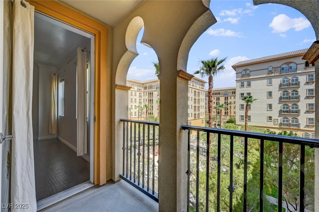 2455 Serene, Las Vegas, NV 89123