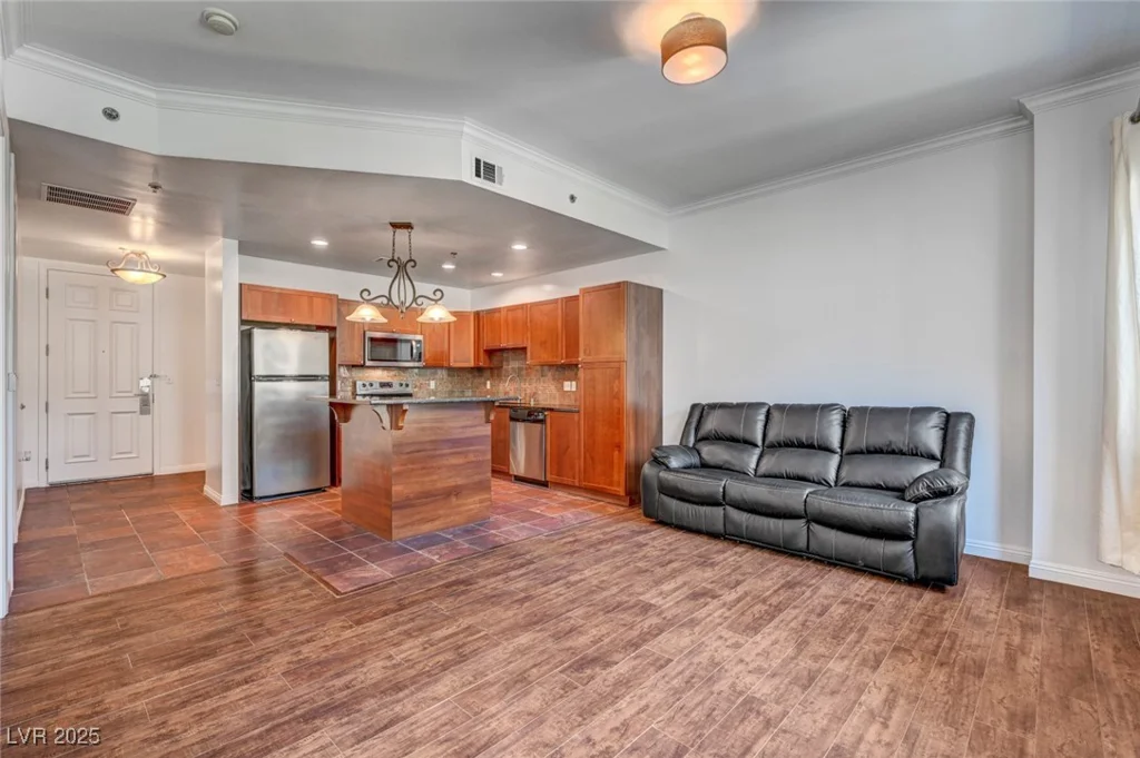2455 Serene, Las Vegas, NV 89123