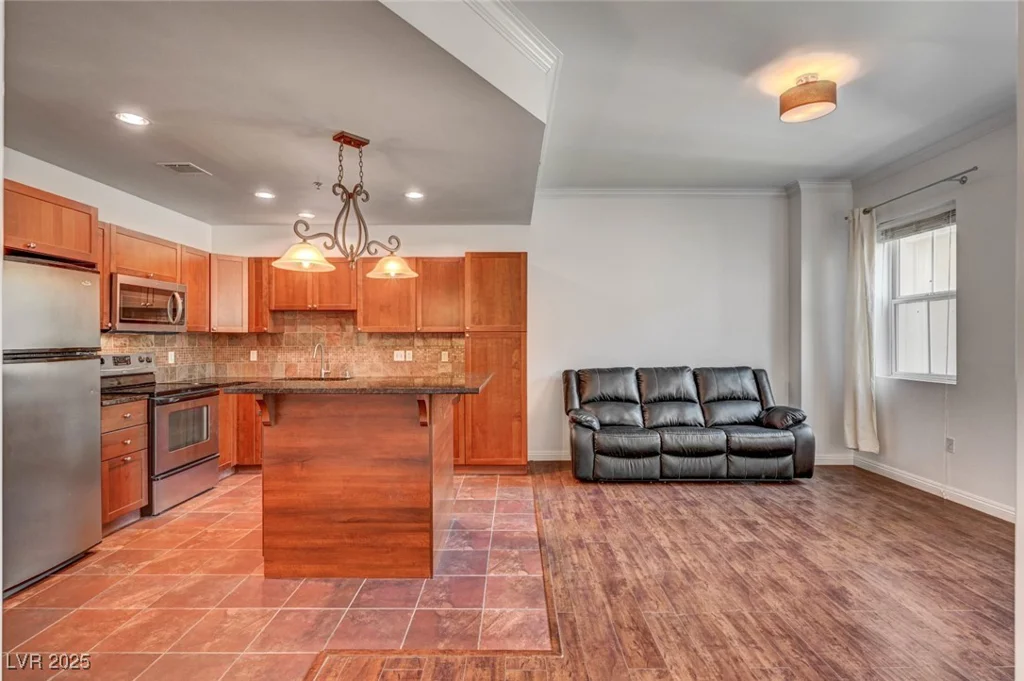 2455 Serene, Las Vegas, NV 89123