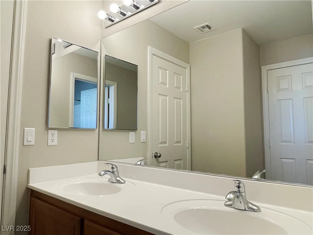 1175 Lake Berryessa, Henderson, NV 89002