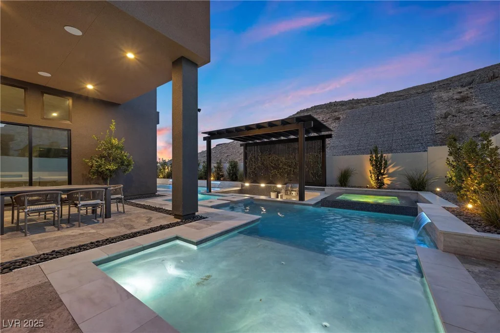 10958 Earth Hues, Las Vegas, NV 89135