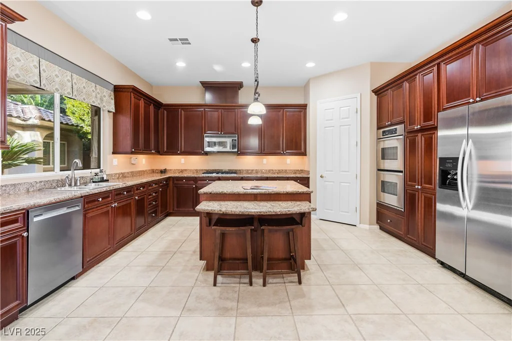 5455 San Florentine, Las Vegas, NV 89141