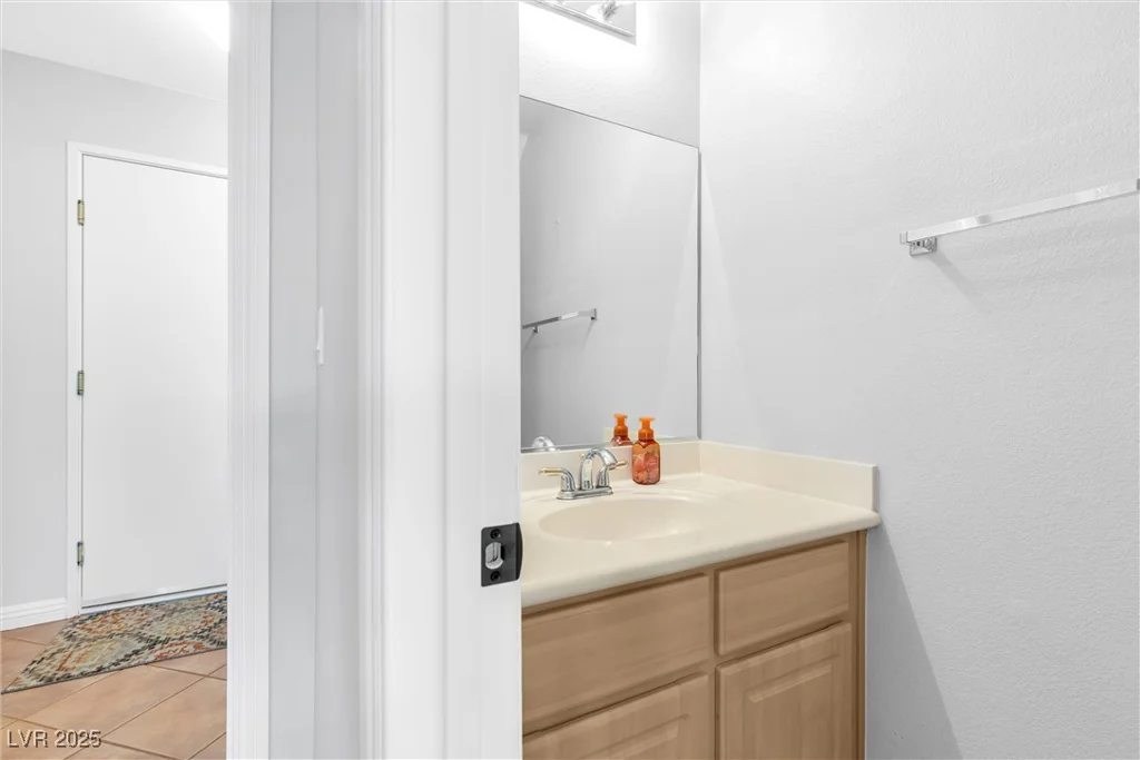 6637 Lookout Lodge, North Las Vegas, NV 89084