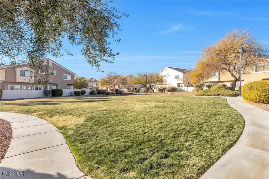 6637 Lookout Lodge, North Las Vegas, NV 89084