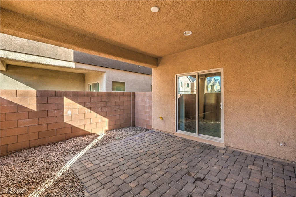 9094 Palmas Altas, Las Vegas, NV 89178