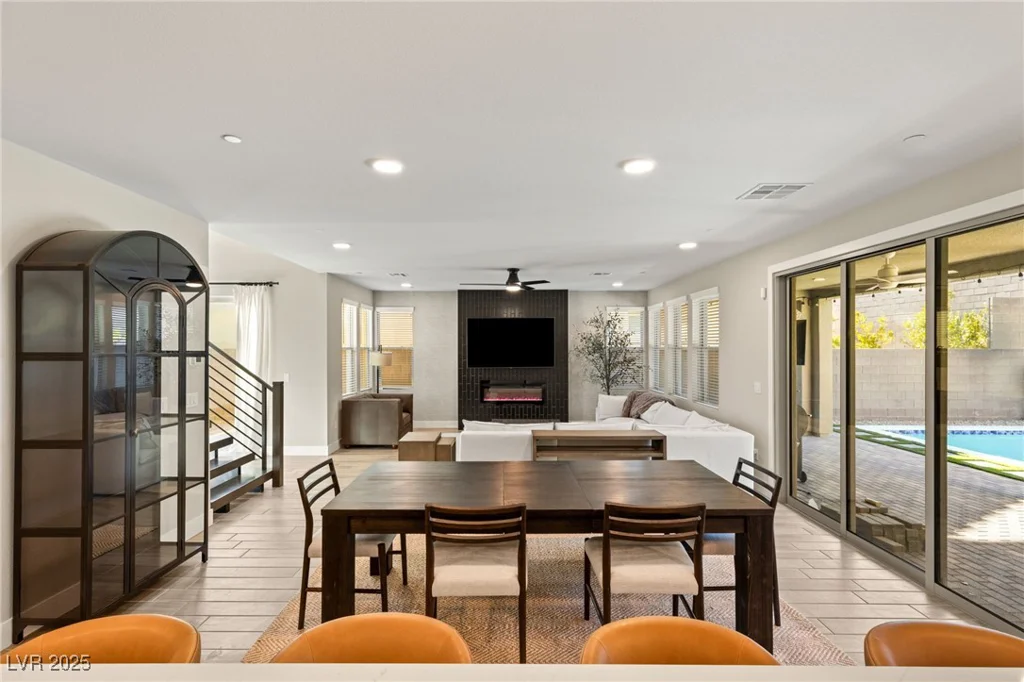 425 Crown Mesa, Las Vegas, NV 89138