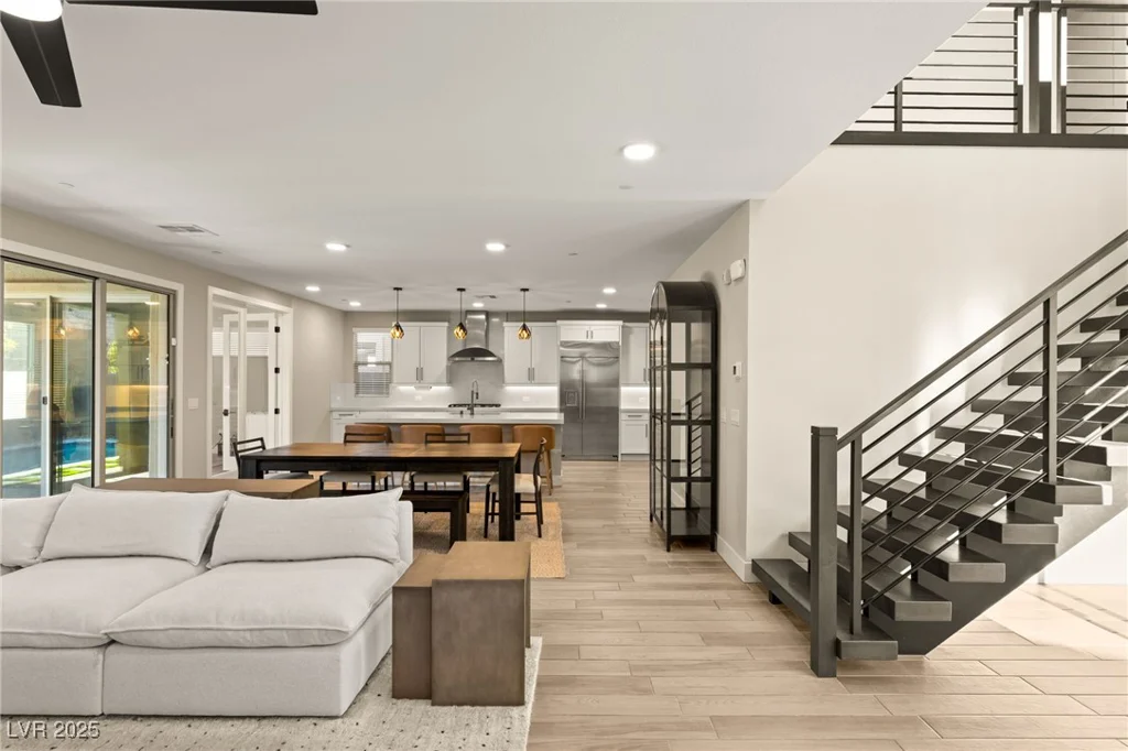 425 Crown Mesa, Las Vegas, NV 89138