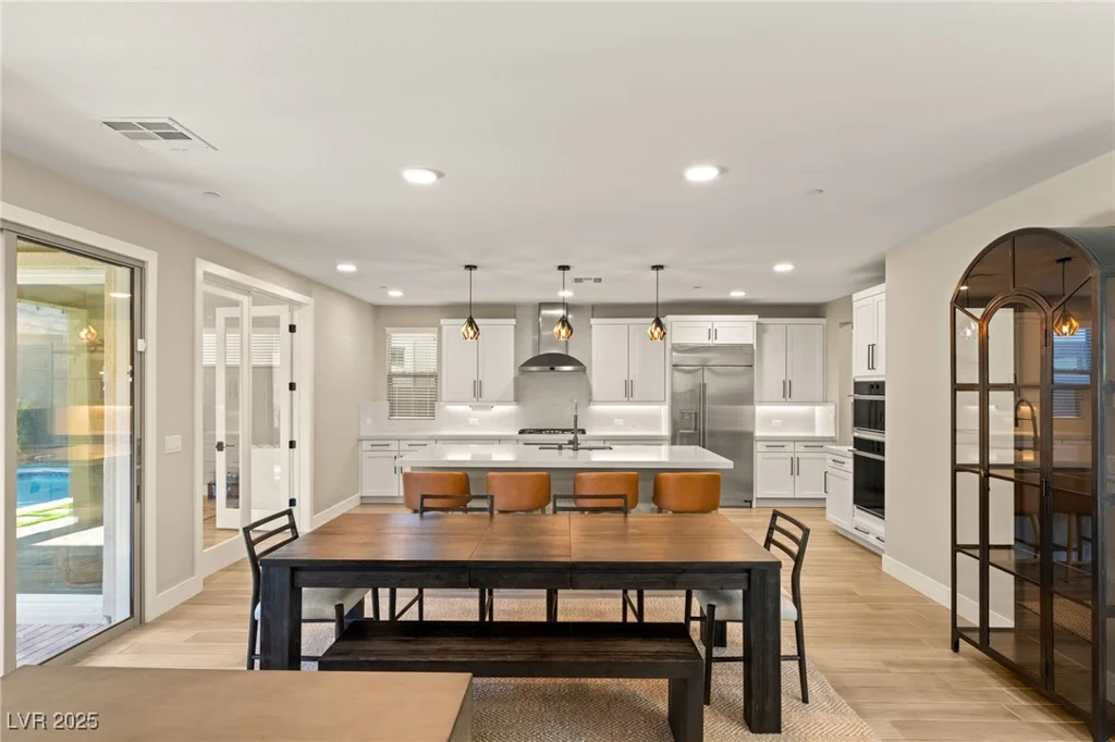 425 Crown Mesa, Las Vegas, NV 89138