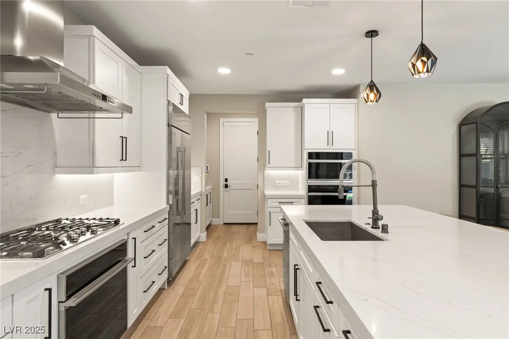 425 Crown Mesa, Las Vegas, NV 89138