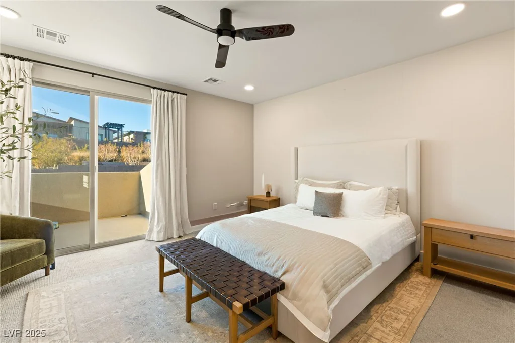 425 Crown Mesa, Las Vegas, NV 89138