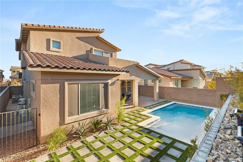 425 Crown Mesa, Las Vegas, NV 89138