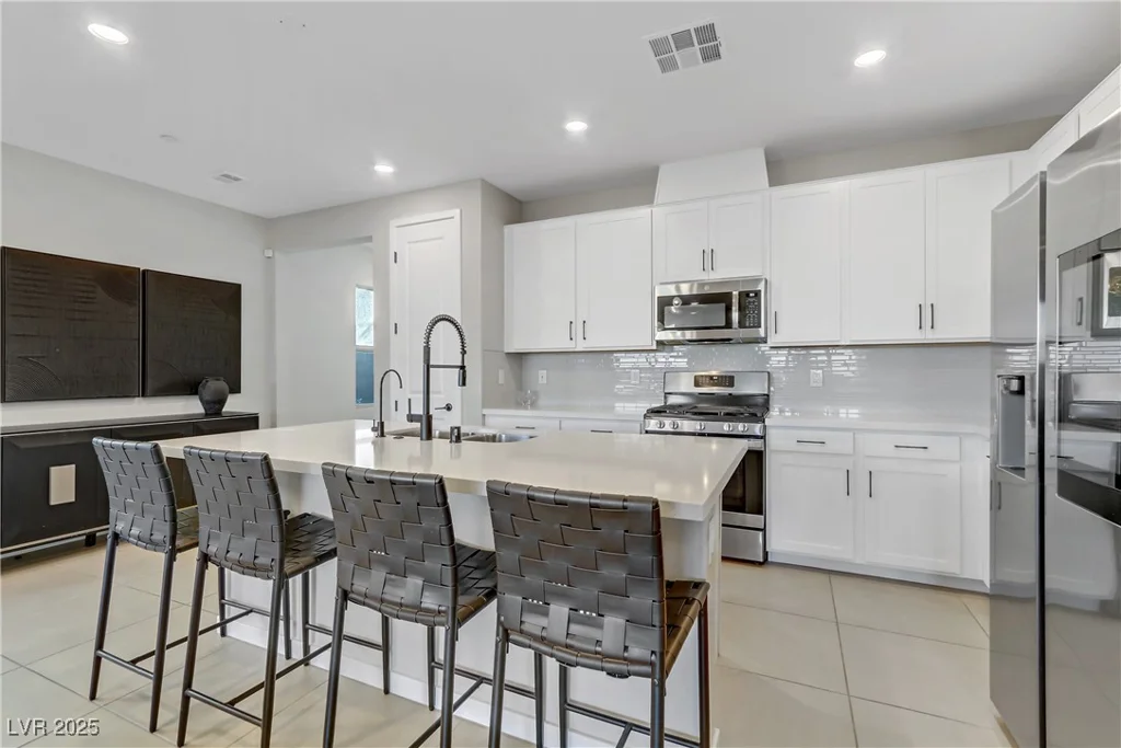 11560 Observation Point, Las Vegas, NV 89138