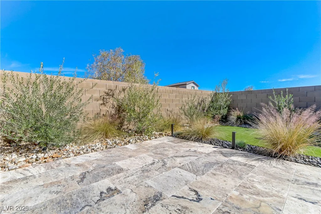 11560 Observation Point, Las Vegas, NV 89138