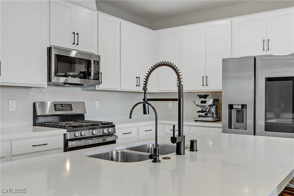11560 Observation Point, Las Vegas, NV 89138